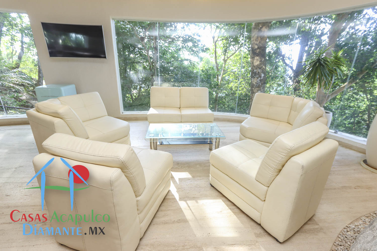 Villa Scarlet Bird - Salón de televisión 1